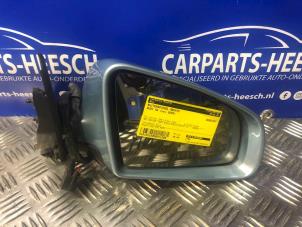 Used Wing mirror, right Audi A3 Sportback (8PA) 2.0 FSI 16V Price € 42,00 Margin scheme offered by Carparts Heesch