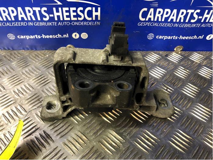 Gebrauchte Motorlager Ford Focus 2 C+C 2.0 16V Preis € 30,00 Margenregelung angeboten von Carparts Heesch