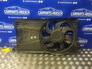 Used Radiator fan Ford Focus 2 C+C 2.0 16V Price € 52,50 Margin scheme offered by Carparts Heesch