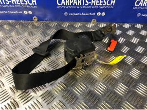 Used Rear seatbelt, centre Ford Focus Price € 42,00 Margin scheme offered by Carparts Heesch