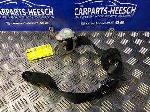 Usagé Ceinture de sécurité arrière droite Hyundai i10 (F5) 1.1i 12V Prix € 42,00 Règlement à la marge proposé par Carparts Heesch