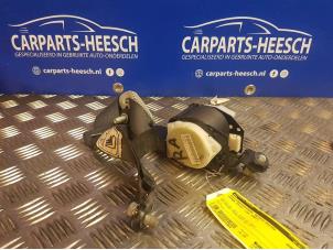 Used Rear seatbelt, right Honda Civic Price € 42,00 Margin scheme offered by Carparts Heesch