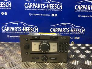 Używane Radioodtwarzacz CD Opel Vectra C 2.2 DIG 16V Cena € 78,75 Procedura marży oferowane przez Carparts Heesch