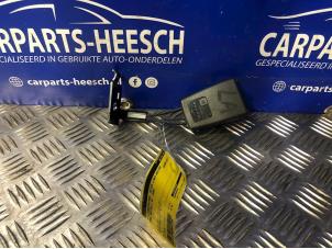 Used Rear seatbelt buckle, left Opel Vectra C 2.2 DIG 16V Price € 21,00 Margin scheme offered by Carparts Heesch