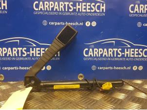 Used Front seatbelt buckle, left Opel Vectra Price € 21,00 Margin scheme offered by Carparts Heesch