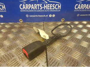 Usagé Insertion ceinture de sécurité avant gauche Mazda 5 (CR19) 1.8i 16V Prix € 21,00 Règlement à la marge proposé par Carparts Heesch