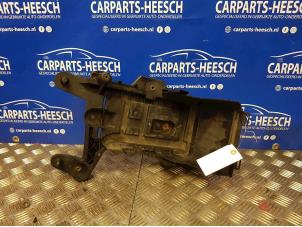 Used Battery box Volkswagen Golf Plus (5M1/1KP) 1.4 TSI 140 16V Price € 21,00 Margin scheme offered by Carparts Heesch