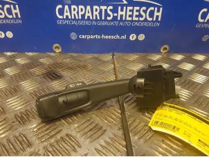 Usados Interruptor de indicador de dirección Volvo V50 Precio € 15,75 Norma de margen ofrecido por Carparts Heesch