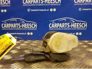 Used Rear seatbelt, centre Opel Signum Price € 42,00 Margin scheme offered by Carparts Heesch