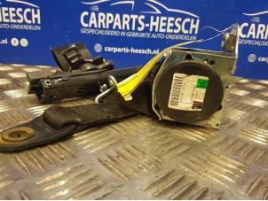 Usagé Ceinture de sécurité avant droite Ford C-Max Prix € 42,00 Règlement à la marge proposé par Carparts Heesch