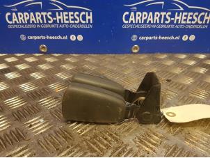 Usagé Attache ceinture arrière droite Volvo S60 Prix € 21,00 Règlement à la marge proposé par Carparts Heesch