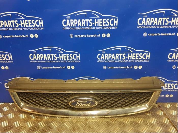 Używane Grill Ford Focus 2 1.8 16V Cena € 40,00 Procedura marży oferowane przez Carparts Heesch
