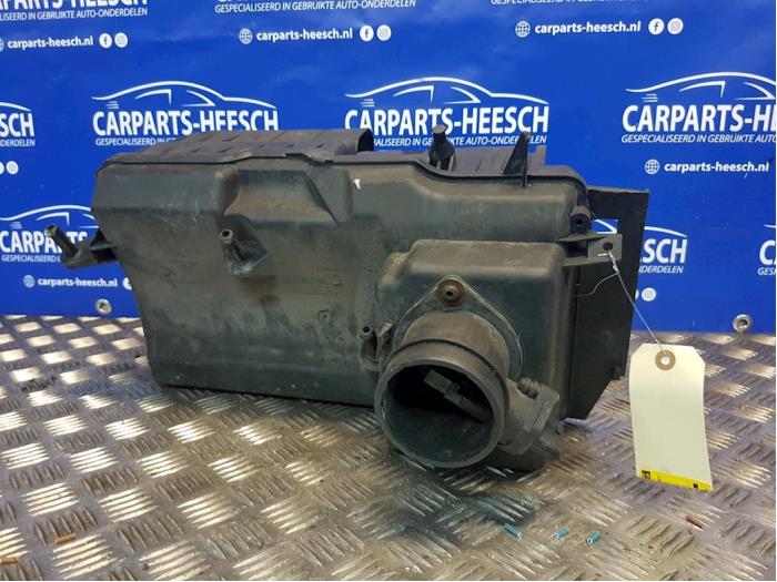Air box from a Ford S-Max (GBW) 2.5 Turbo 20V 2007