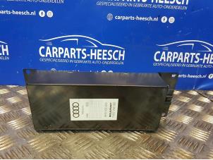Used Radio amplifier Audi A4 Cabrio (B7) 1.8 T 20V Price € 78,75 Margin scheme offered by Carparts Heesch