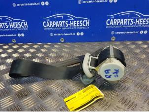 Used Rear seatbelt, right Volkswagen Caddy Combi III (2KB,2KJ) 1.9 TDI Price € 42,00 Margin scheme offered by Carparts Heesch