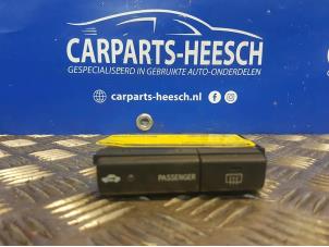 Used Rear window heating switch Toyota Avensis Price € 21,00 Margin scheme offered by Carparts Heesch