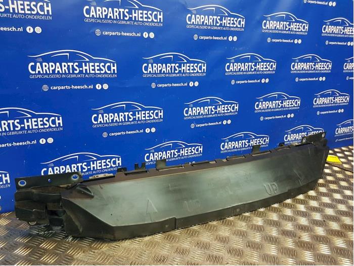 Front bumper frame from a Volvo V60 I (FW/GW) 1.6 DRIVe 2011