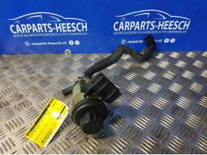 Used Power steering fluid reservoir Volvo V60 I (FW/GW) 1.6 DRIVe Price € 21,00 Margin scheme offered by Carparts Heesch