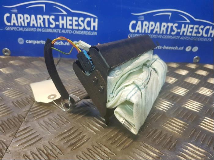Knee airbag, right from a Peugeot 207 CC (WB) 1.6 16V 2010