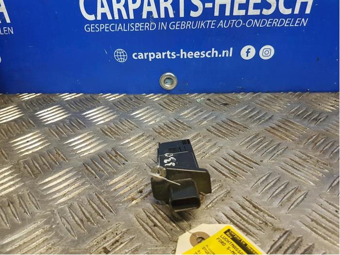 Gebrauchte Luftmassenmesser Ford S-Max Preis € 20,00 Margenregelung angeboten von Carparts Heesch