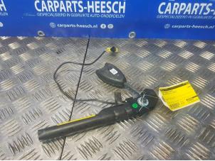 Used Seatbelt tensioner, right Opel Meriva 1.4 16V Ecotec Price € 52,50 Margin scheme offered by Carparts Heesch