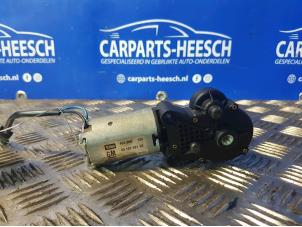 Used Sunroof motor Opel Tigra Twin Top 1.4 16V Price € 52,50 Margin scheme offered by Carparts Heesch