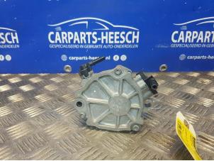 Used Vacuum pump (diesel) Volvo C30 (EK/MK) 1.6 D2 16V Price € 52,50 Margin scheme offered by Carparts Heesch