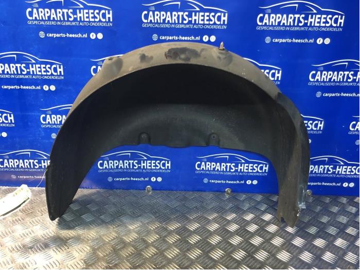 Radkasten Volkswagen Caddy Combi III 1.9 TDI - Carparts Heesch