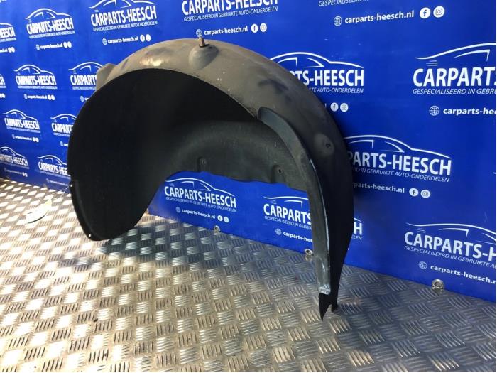 Radkasten Volkswagen Caddy Combi III 1.9 TDI - Carparts Heesch 