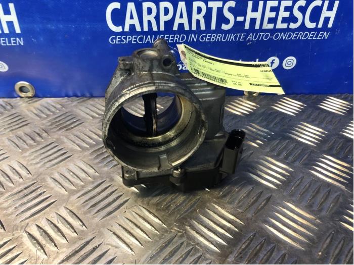 Gebrauchte Drosselklappengehäuse Volkswagen Caddy III (2KA,2KH,2CA,2CH) Preis € 35,00 Margenregelung angeboten von Carparts Heesch