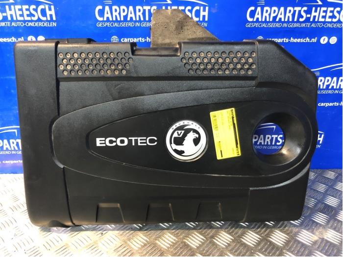 Usados Cobertor motor Opel Insignia Sports Tourer 2.0 CDTI 16V 130 ecoFLEX Precio € 25,00 Norma de margen ofrecido por Carparts Heesch