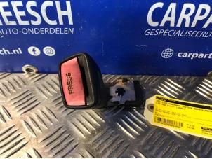 Usagé Insertion ceinture de sécurité arrière droite Kia Cee'd (EDB5) 1.4 CVVT 16V Prix € 21,00 Règlement à la marge proposé par Carparts Heesch