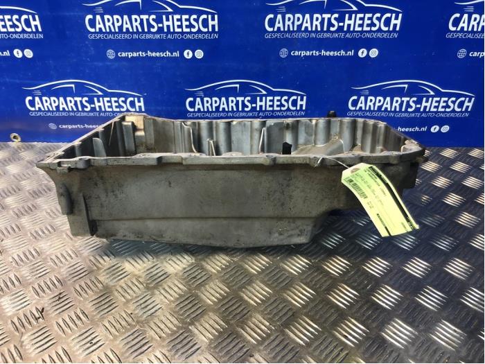 Gebrauchte Ölwanne Volkswagen Transporter/Caravelle T5 2.5 TDi Preis € 50,00 Margenregelung angeboten von Carparts Heesch