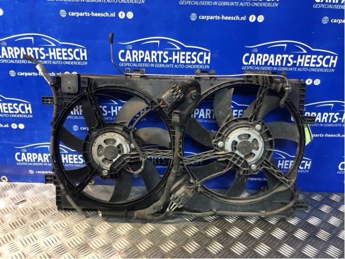 Usagé Ventilateur radiateur Opel Insignia Sports Tourer 2.0 CDTI 16V 130 ecoFLEX Prix € 75,00 Règlement à la marge proposé par Carparts Heesch