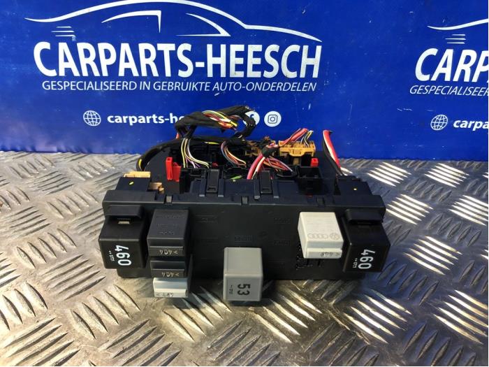 Used Body control computer Volkswagen Passat Variant (3C5) 2.0 FSI 16V Price € 100,00 Margin scheme offered by Carparts Heesch