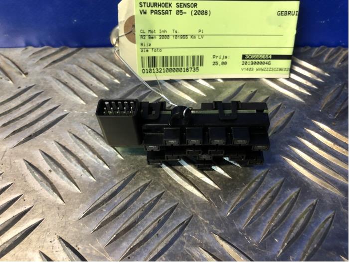 Begagnade Styrvinkelsensor Volkswagen Passat Variant (3C5) 2.0 FSI 16V Pris € 25,00 Marginaltabell erbjuds av Carparts Heesch