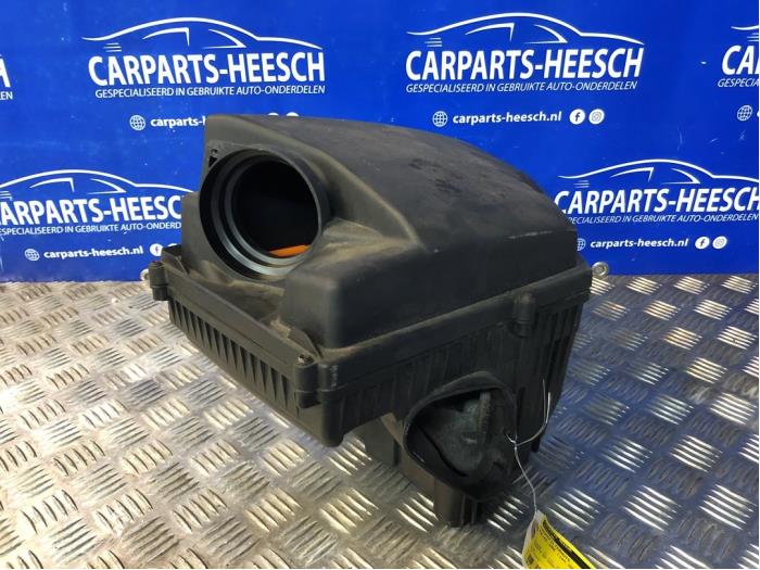 Begagnade Luftfilterhus Volvo S80 (AR/AS) 2.4 D5 20V 180 Pris € 35,00 Marginaltabell erbjuds av Carparts Heesch