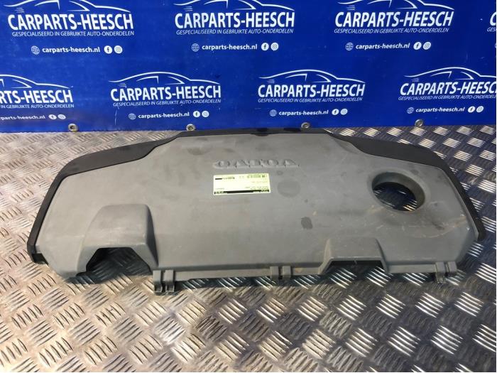 Abdeckblech Motor van een Volvo XC70 (SZ) XC70 2.4 D5 20V 2006