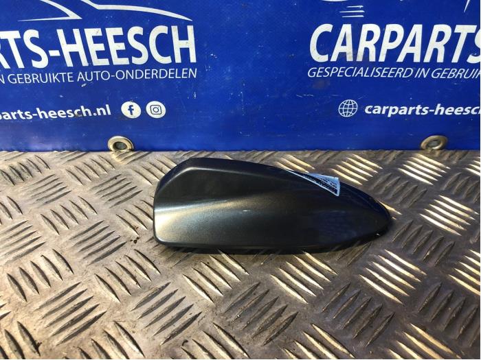 Używane Antena GPS Volvo V70 (BW) 2.0 D3 20V Cena € 25,00 Procedura marży oferowane przez Carparts Heesch