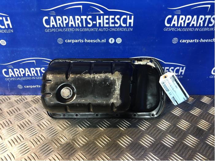 Usagé Couvercle carter Ford Focus 3 Wagon 1.6 TDCi 115 Prix € 40,00 Règlement à la marge proposé par Carparts Heesch