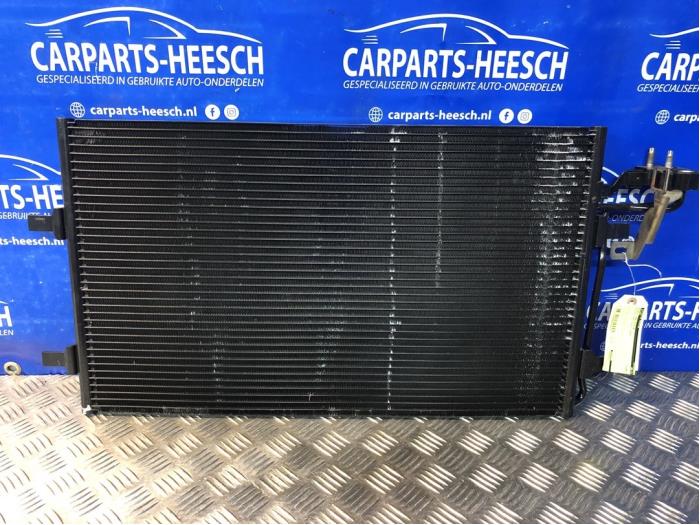 Usagé Radiateur clim Volvo S40 (MS) 1.6 D 16V Prix € 40,00 Règlement à la marge proposé par Carparts Heesch