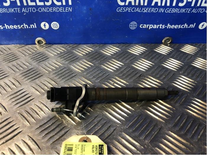 Usagé Injecteurs Volvo V60 I (FW/GW) 2.0 D3 20V Prix € 75,00 Règlement à la marge proposé par Carparts Heesch