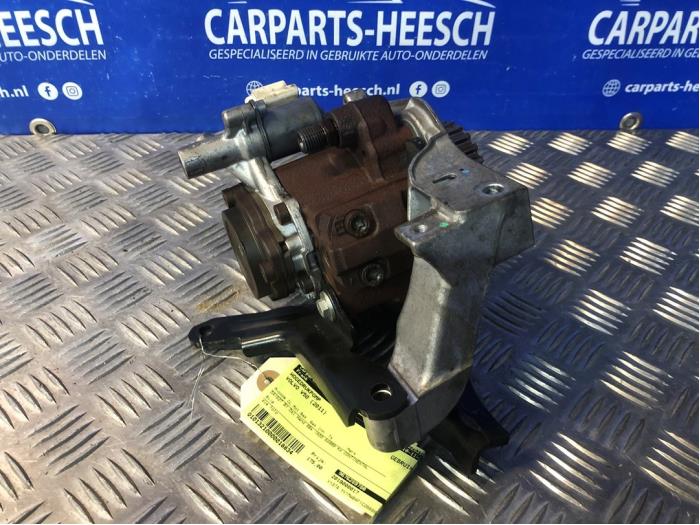 High pressure pump from a Volvo V50 (MW) 1.6 D2 16V 2011