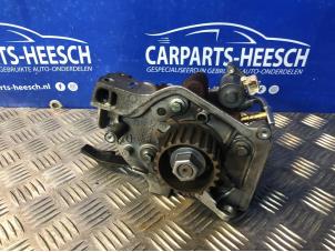 Used High pressure pump Volvo V50 (MW) 1.6 D2 16V Price € 183,75 Margin scheme offered by Carparts Heesch