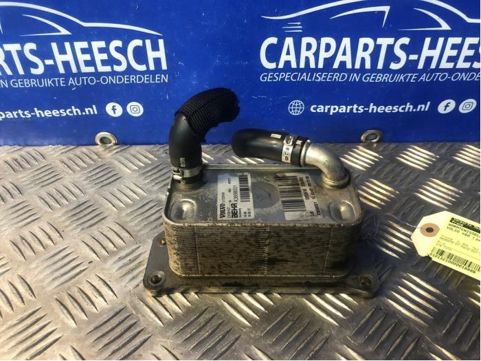 Gebrauchte Wärmetauscher Volvo V60 I (FW/GW) 2.0 D3 20V Preis € 50,00 Margenregelung angeboten von Carparts Heesch