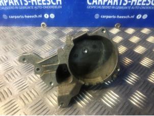 Used Fuel filter housing Volvo V50 (MW) 1.6 D2 16V Price € 42,00 Margin scheme offered by Carparts Heesch