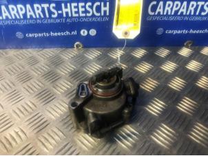 Used Vacuum pump (diesel) Volvo V50 (MW) 1.6 D2 16V Price € 53,55 Margin scheme offered by Carparts Heesch