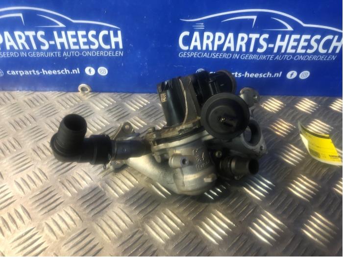 Używane Zawór EGR Volvo V50 (MW) 1.6 D2 16V Cena € 75,00 Procedura marży oferowane przez Carparts Heesch