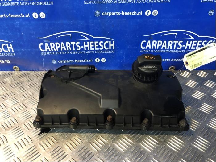 Usagé Couvercle soupapes Volkswagen Caddy Prix € 40,00 Règlement à la marge proposé par Carparts Heesch