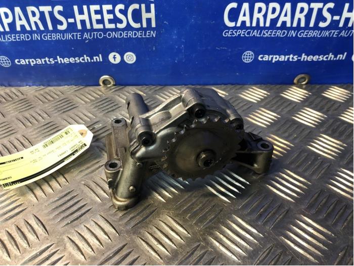Gebrauchte Ölpumpe Volkswagen Caddy Preis € 50,00 Margenregelung angeboten von Carparts Heesch